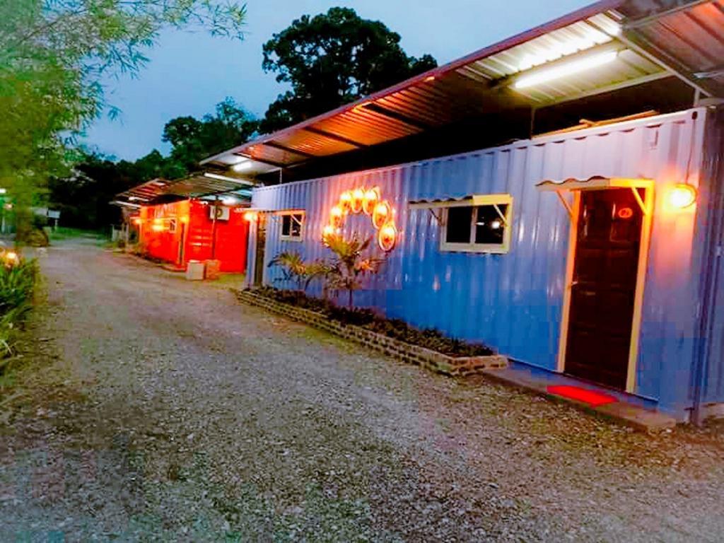 5 Stone Cabin Chalet Taiping Exteriör bild